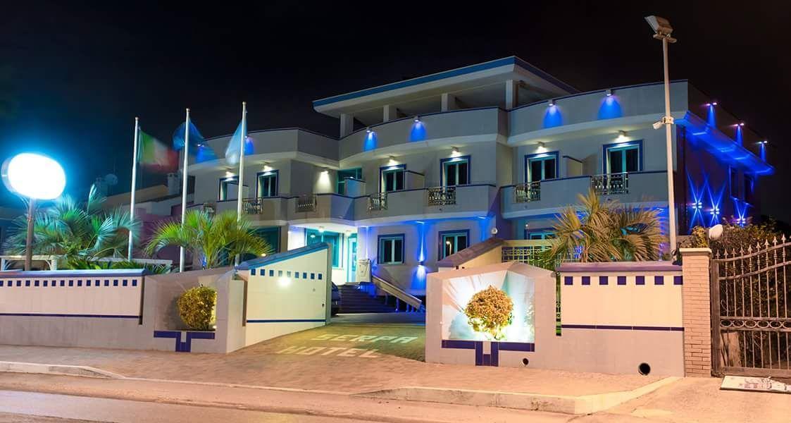 Serpa Hotel Anzio Ngoại thất bức ảnh